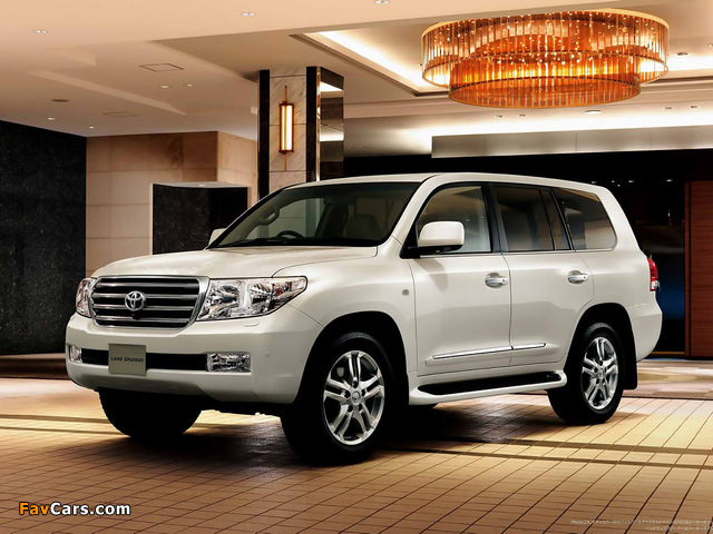 Toyota Land Cruiser 200 JP-spec (UZJ200) 2007–11 wallpapers (640 x 480)