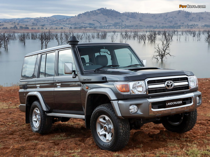 Toyota Land Cruiser (J76) 2007 wallpapers (800 x 600)