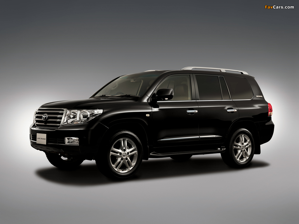 Toyota Land Cruiser 200 60th Anniversary JP-spec (UZJ200) 2011 pictures (1024 x 768)