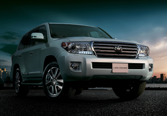 Toyota Land Cruiser 200 JP-spec (UZJ200) 2011 wallpapers