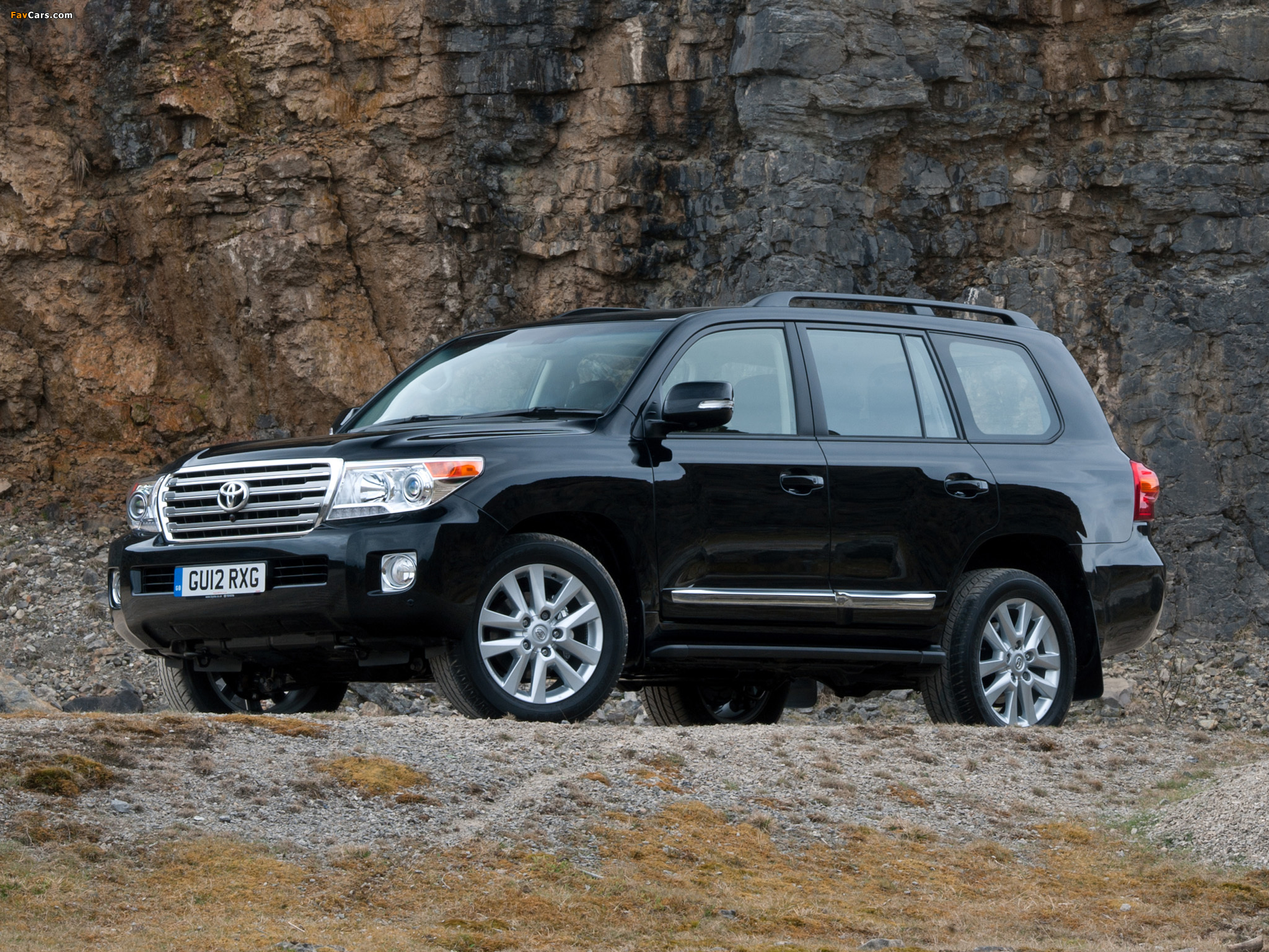 Toyota Land Cruiser V8 UK-spec (VDJ200) 2012 images (2048 x 1536)