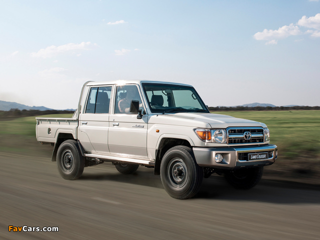 Toyota Land Cruiser Double Cab ZA-spec (J79) 2012 photos (640 x 480)