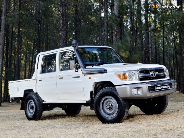 Toyota Land Cruiser Double Cab LX ZA-spec (J79) 2012 photos (640 x 480)