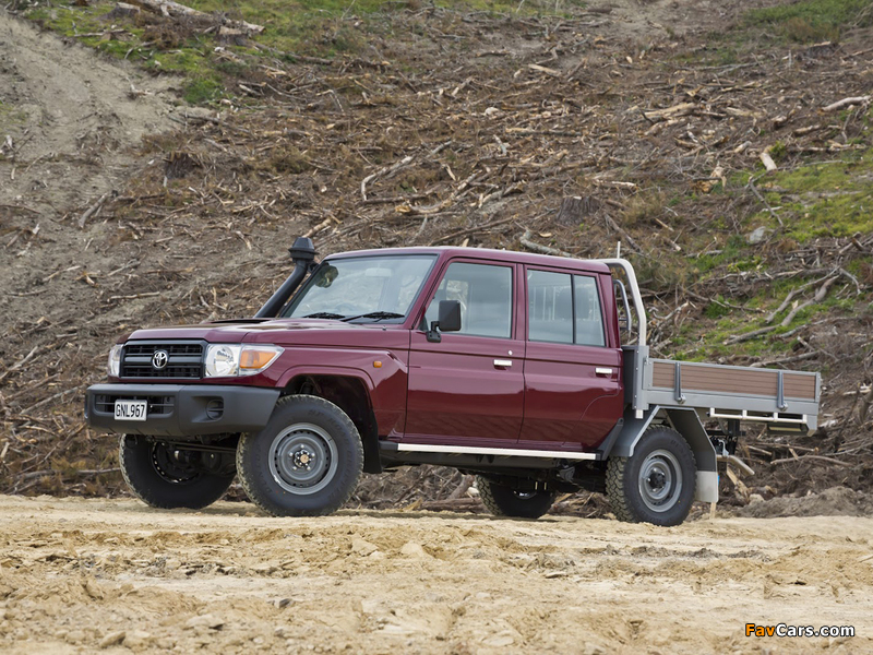 Toyota Land Cruiser Double Cab Chassis WorkMate (VDJ79) 2012 photos (800 x 600)