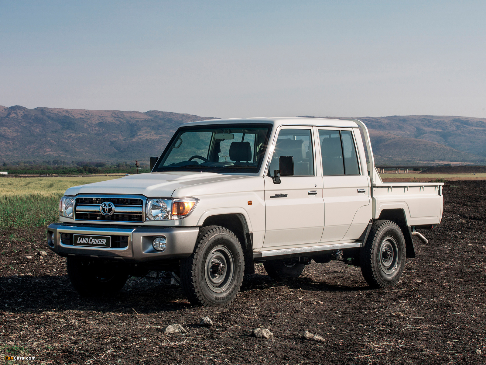 Toyota Land Cruiser Double Cab ZA-spec (J79) 2012 pictures (1600 x 1200)