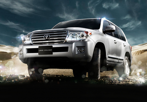 Toyota Land Cruiser 200 VX-R UAE-spec (UZJ200) 2012 pictures