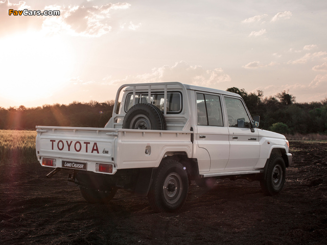 Toyota Land Cruiser Double Cab ZA-spec (J79) 2012 wallpapers (640 x 480)