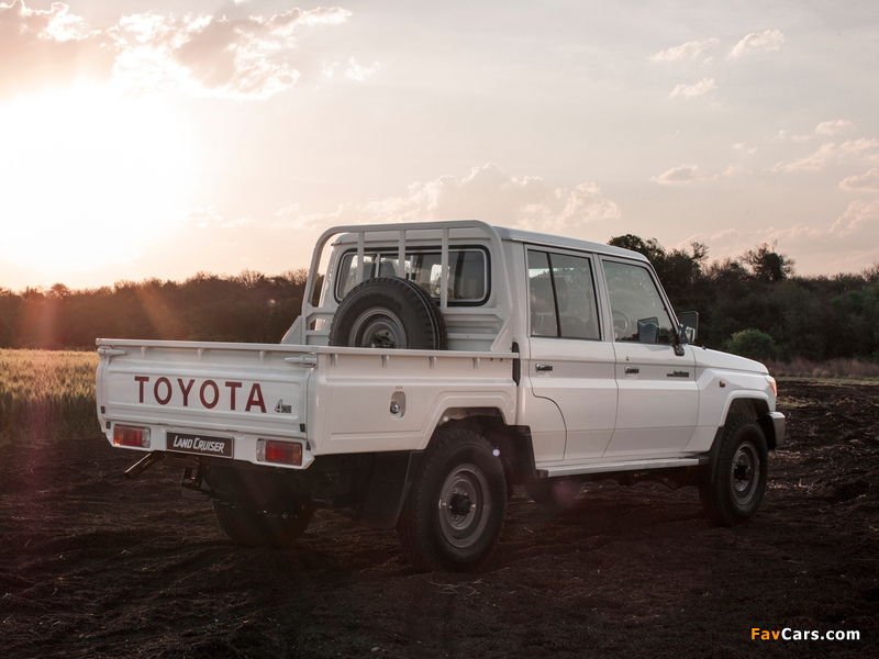 Toyota Land Cruiser Double Cab ZA-spec (J79) 2012 wallpapers (800 x 600)