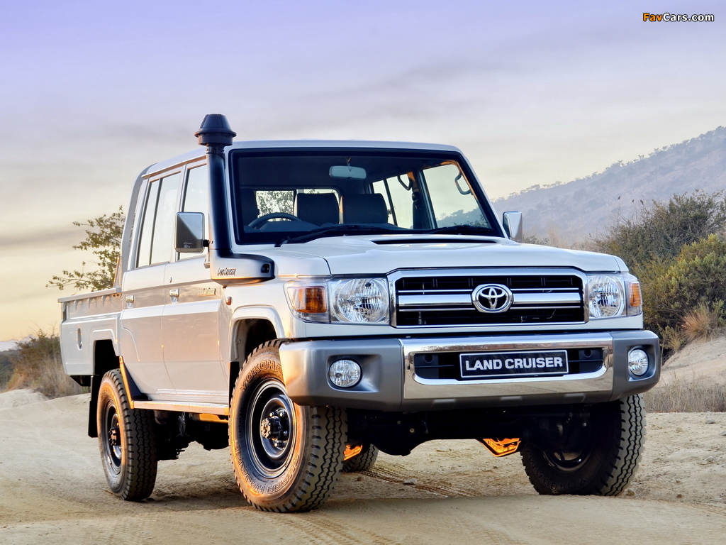 Toyota Land Cruiser Double Cab LX ZA-spec (J79) 2012 wallpapers (1024 x 768)