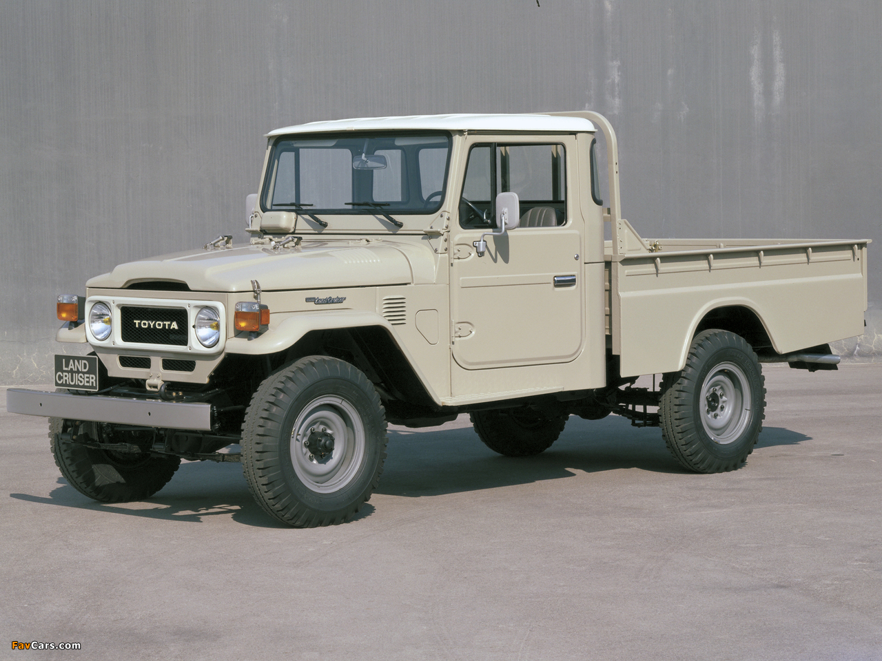 Toyota Land Cruiser Pickup (FJ45L) 1979–84 wallpapers (1280 x 960)