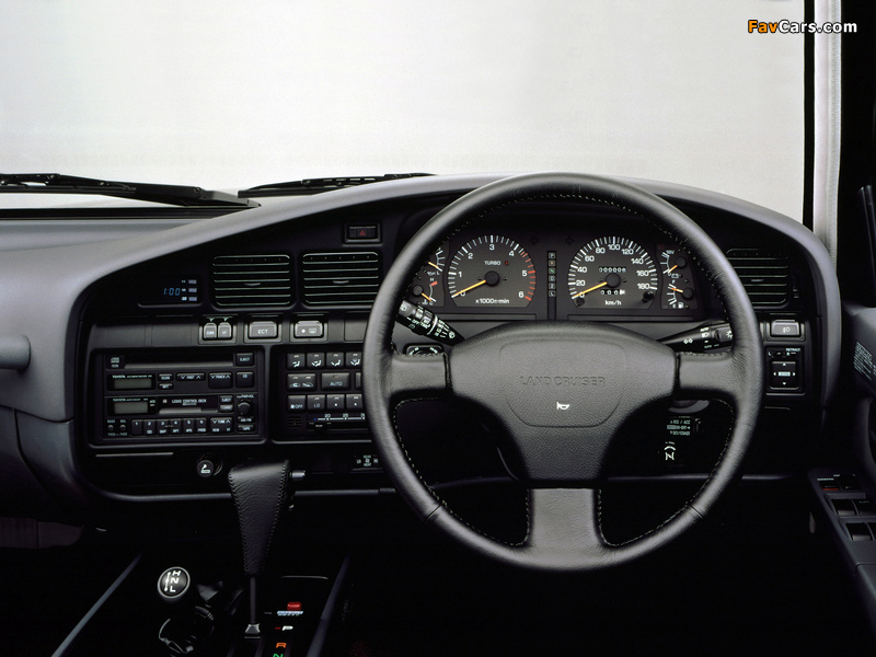 Toyota Land Cruiser 80 VAN VX-Limited JP-spec (HDJ81V) 1992–94 wallpapers (800 x 600)