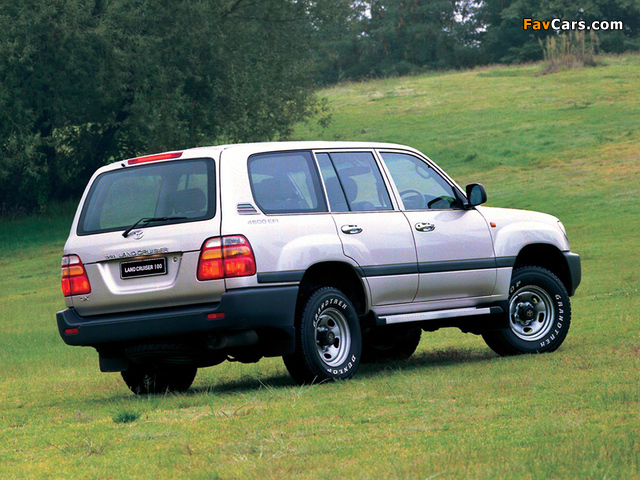 Toyota Land Cruiser 100 GX ZA-spec (FZJ100) 1998–2002 wallpapers (640 x 480)