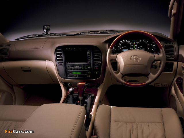 Toyota Land Cruiser 100 Wagon VX Limited G-Selection JP-spec (UZJ100W) 1998–2002 wallpapers (640 x 480)
