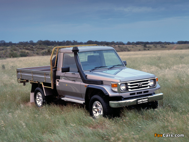 Toyota Land Cruiser Cab Chassis GXL (J79) 1999–2007 wallpapers (640 x 480)