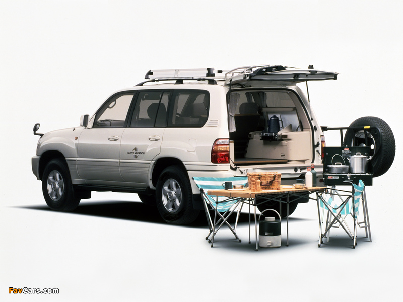 Toyota Land Cruiser 100 VX Active Vacation (UZJ100W) 2000–02 wallpapers (800 x 600)