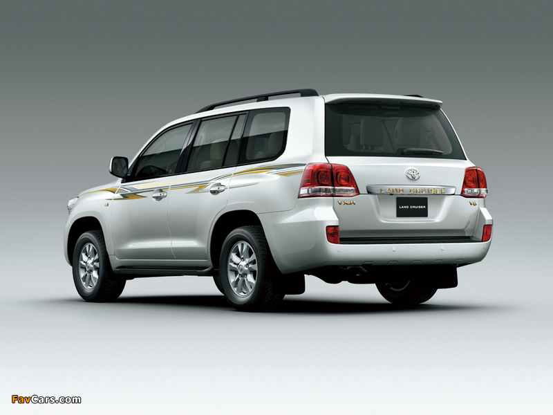 Toyota Land Cruiser 200 VX-R UAE-spec (UZJ200) 2007–10 wallpapers (800 x 600)