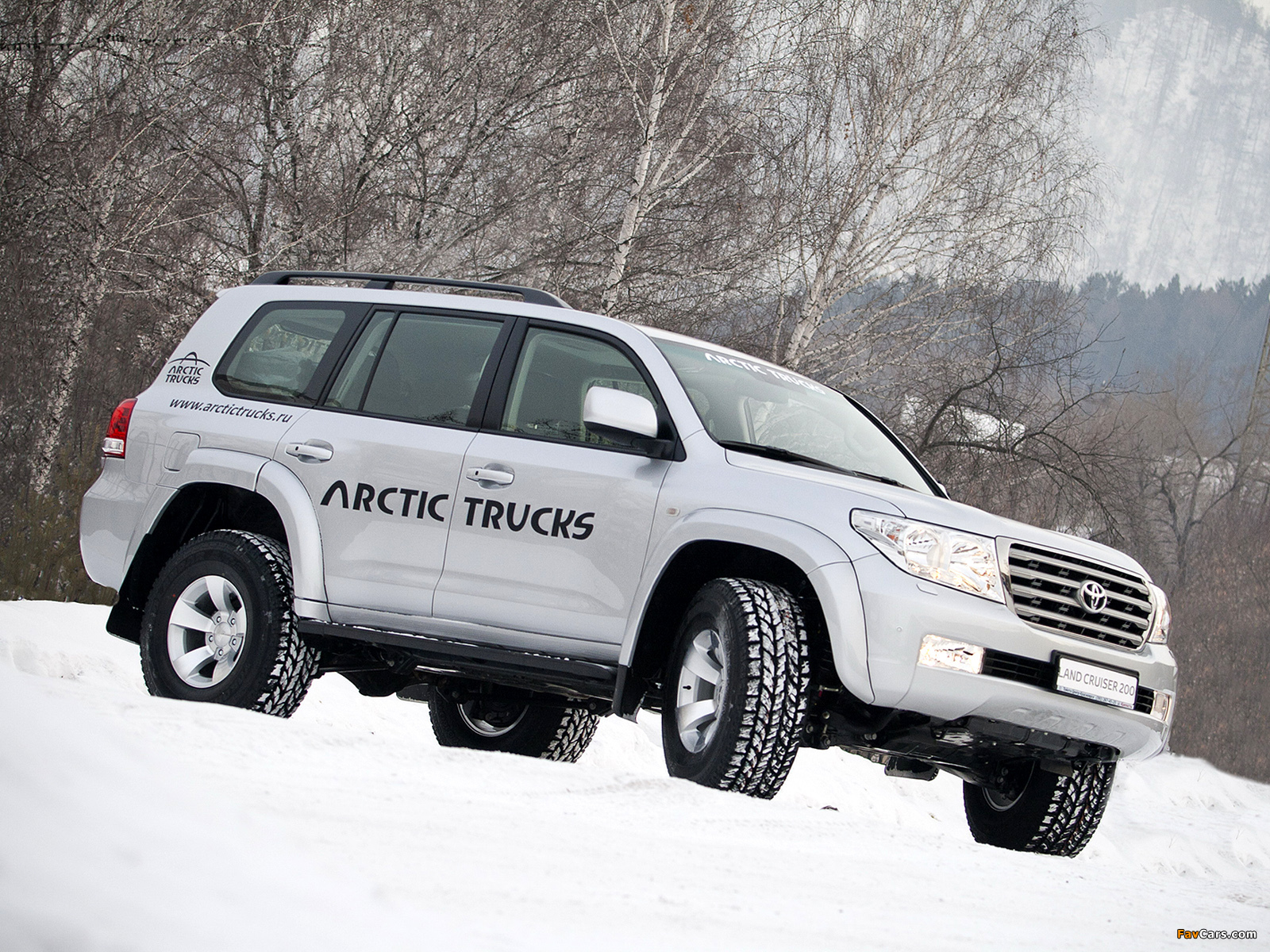 Arctic Trucks Toyota Land Cruiser AT35 (UZJ200) 2010 wallpapers (1600 x 1200)