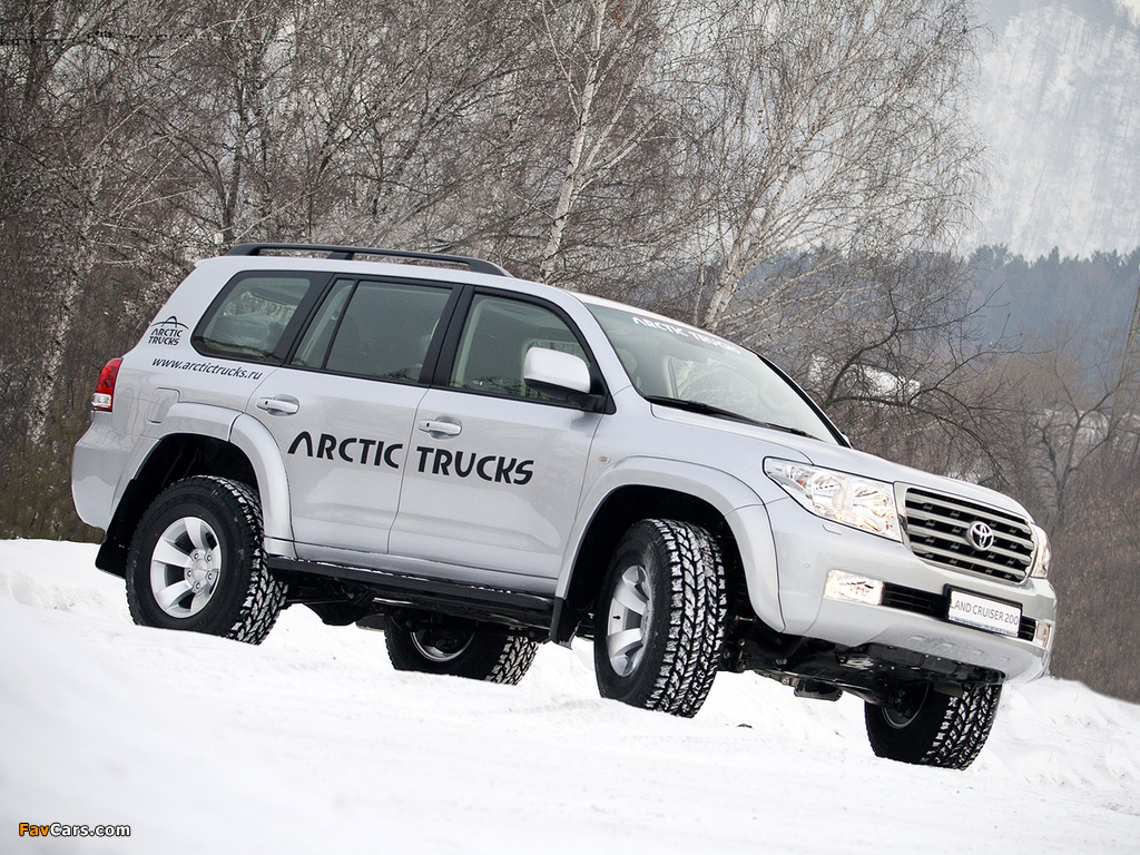 Arctic Trucks Toyota Land Cruiser AT35 (UZJ200) 2010 wallpapers (1024 x 768)