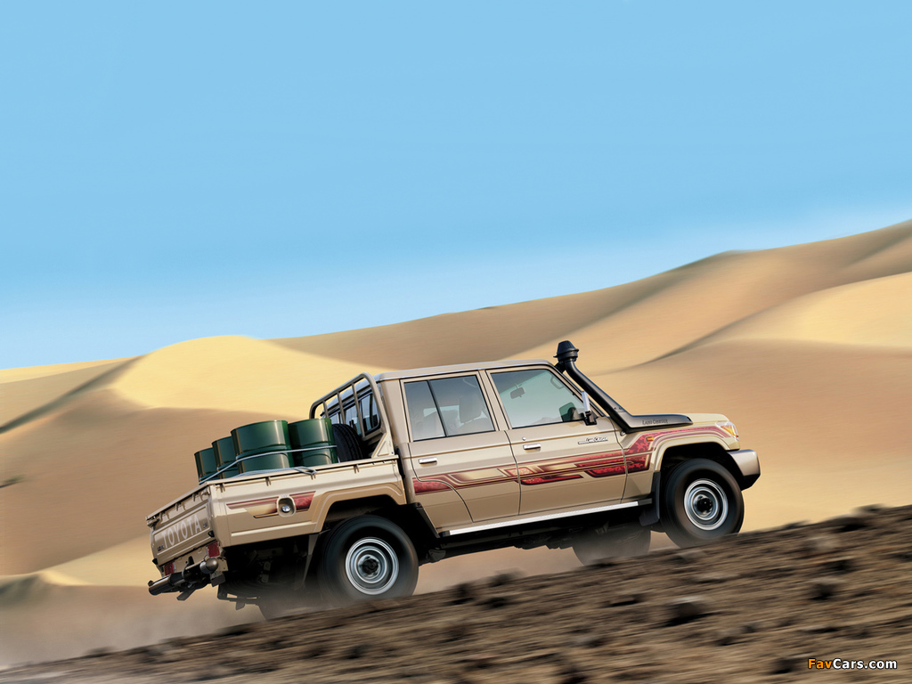 Toyota Land Cruiser Double Cab UAE-spec (J79) 2012 wallpapers (1024 x 768)