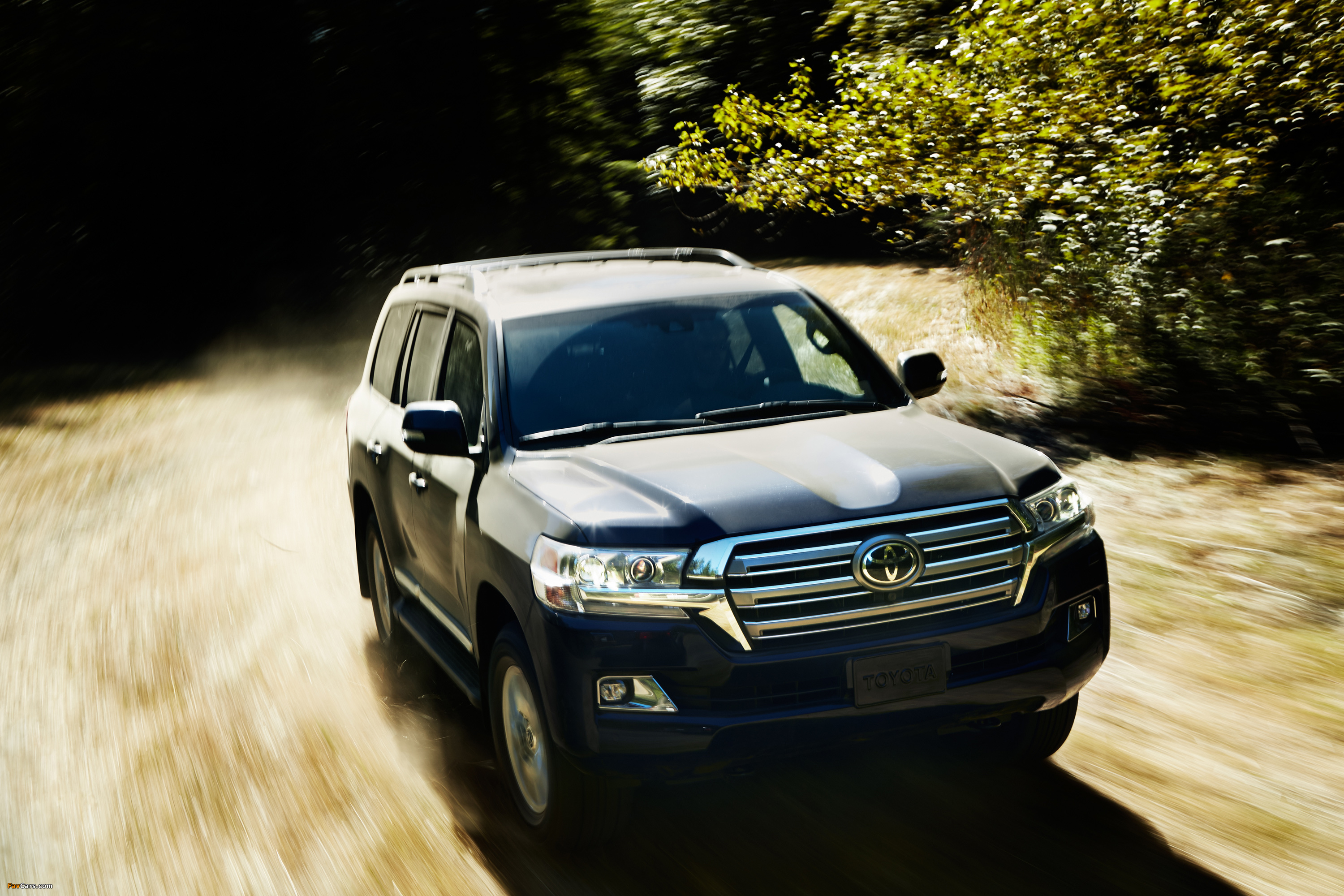 Toyota Land Cruiser US-spec (URJ200) 2015 wallpapers (3000 x 2000)