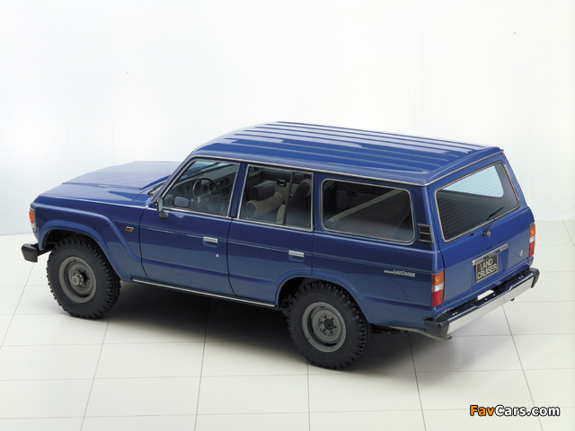 Toyota Land Cruiser 60 Wagon (HJ60V) 1980–87 wallpapers (640 x 480)