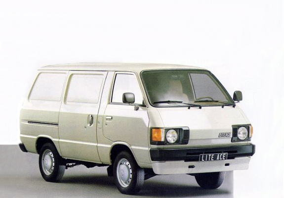 Toyota LiteAce Van (M20) 1979–85 photos