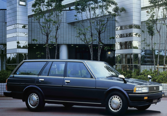 Images of Toyota Mark II Station Wagon (X70) 1984–97