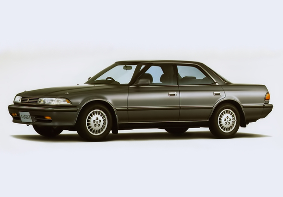 Photos of Toyota Mark II 2.5 Grande (JZX81) 1990–92