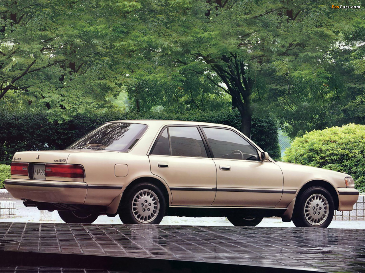 Toyota Mark II Sedan (X80) 1988–96 photos (1280 x 960)