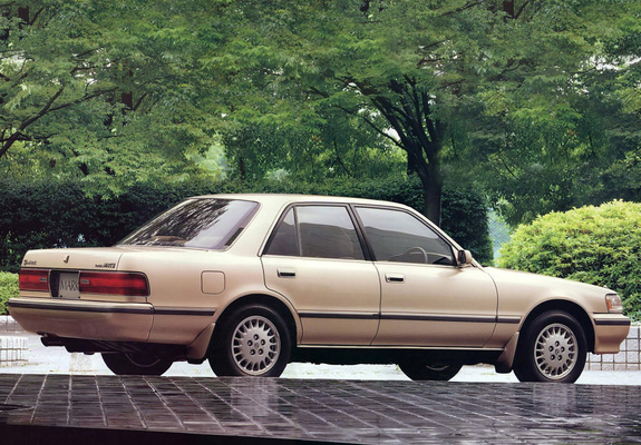 Toyota Mark II Sedan (X80) 1988–96 photos