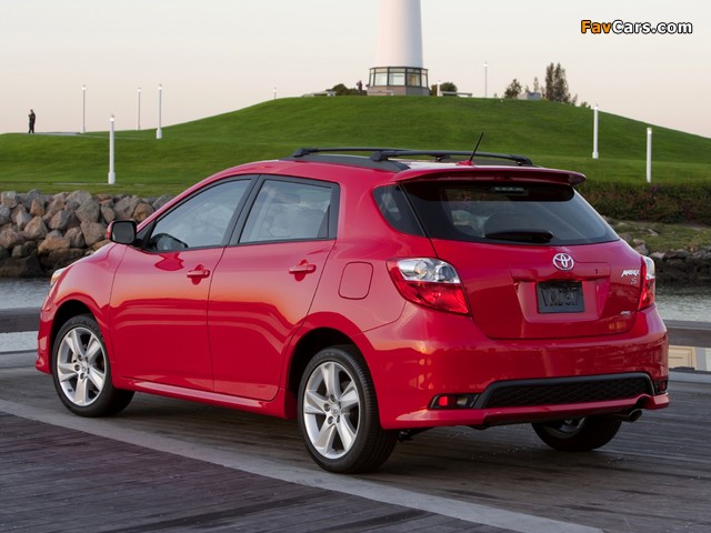 Pictures of Toyota Matrix S 2011 (640 x 480)