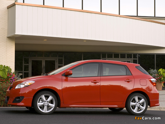 Toyota Matrix S 2008–11 photos (640 x 480)