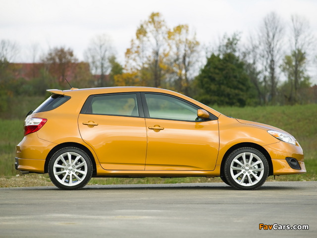 Toyota Matrix XRS 2008 wallpapers (640 x 480)