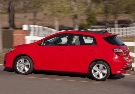 Elegant 2011 Toyota Matrix S Gallery