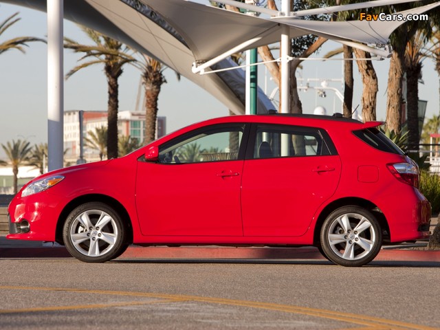 Toyota Matrix S 2011 images (640 x 480)