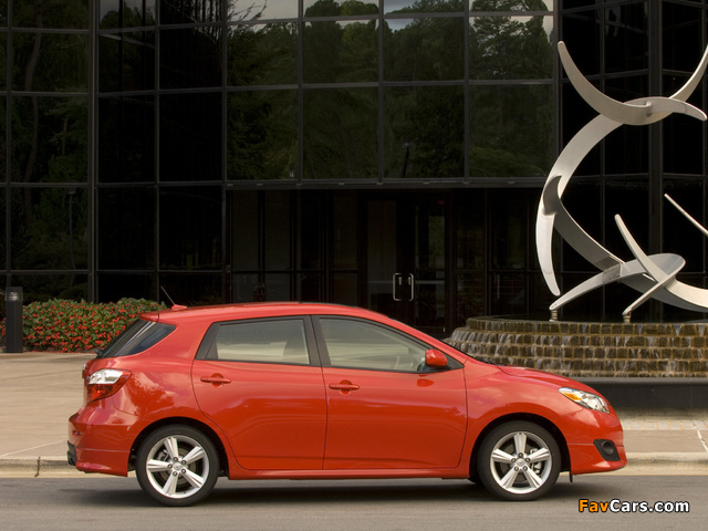 Toyota Matrix S 2008–11 wallpapers (640 x 480)