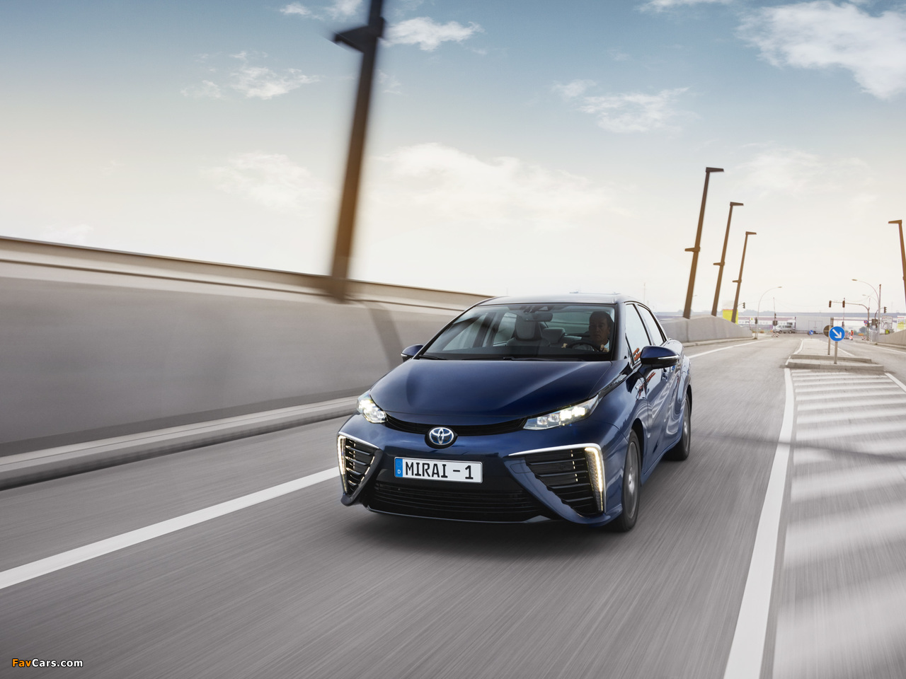 Images of Toyota Mirai EU-spec 2015 (1280 x 960)