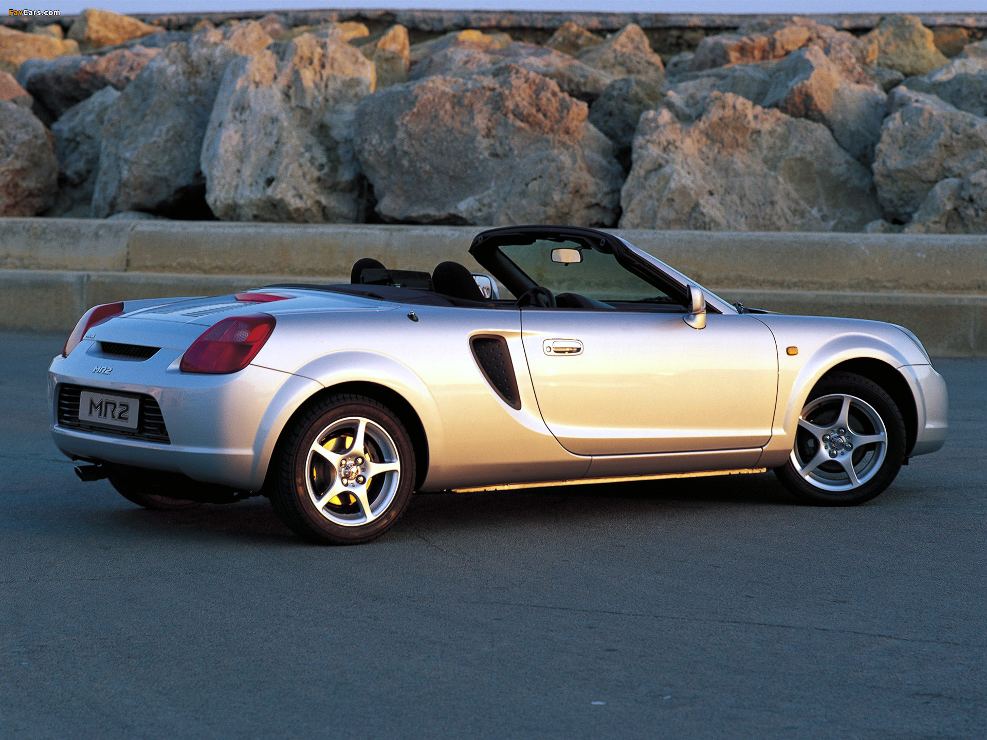 Images of Toyota MR2 Roadster 1999–2002 (1920 x 1440)