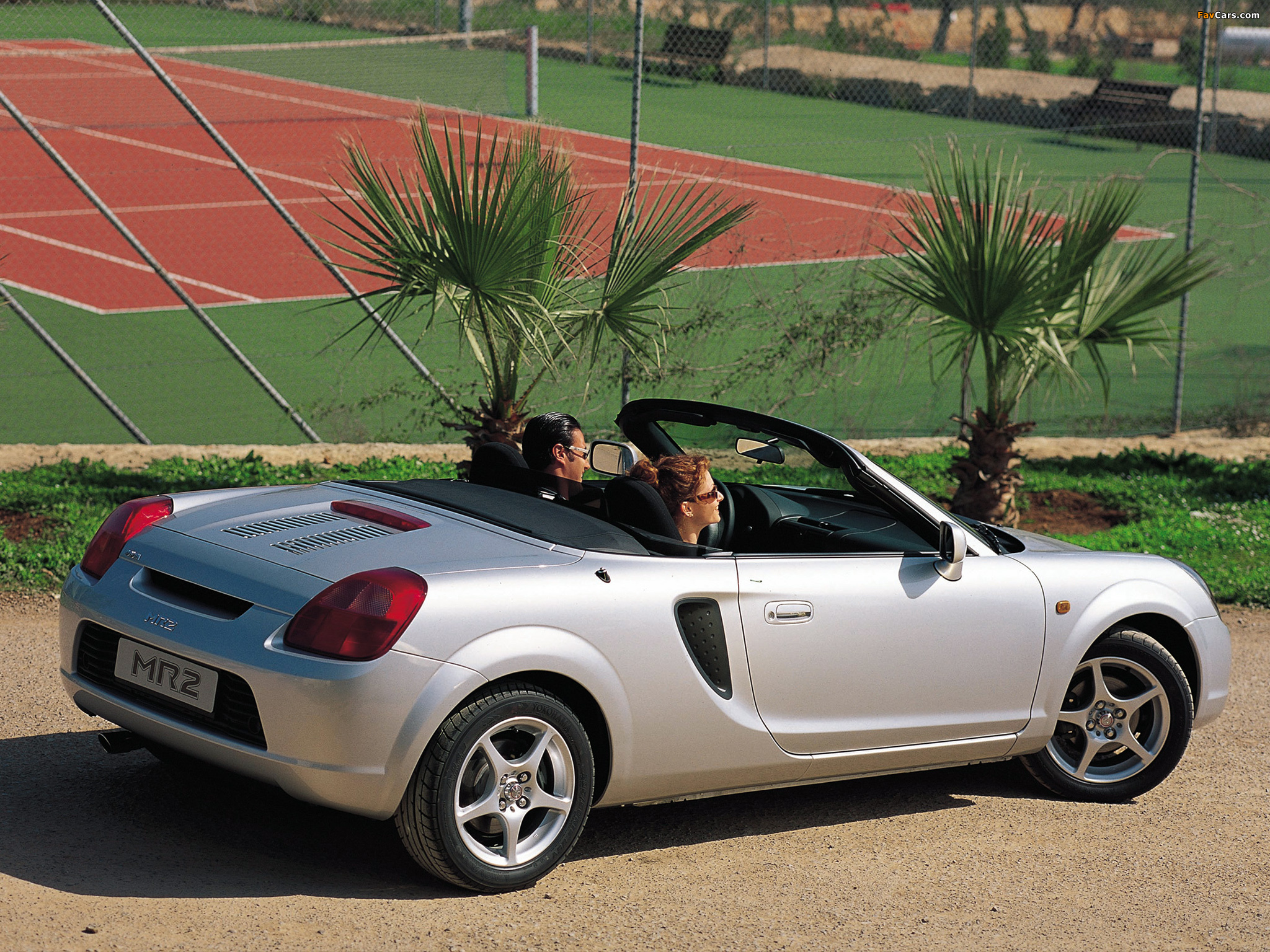 Images of Toyota MR2 Roadster 1999–2002 (2048 x 1536)