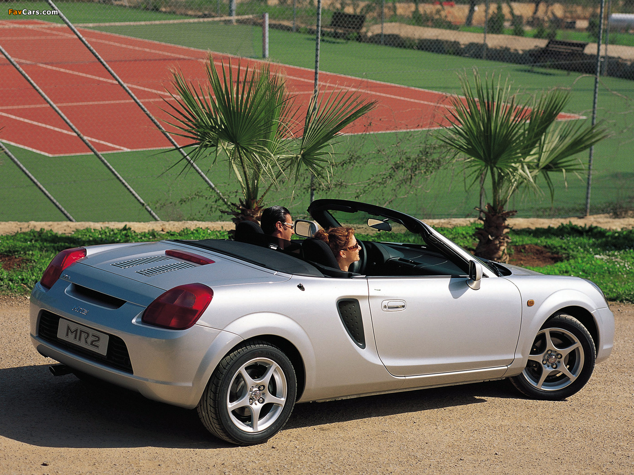 Images of Toyota MR2 Roadster 1999–2002 (1280 x 960)