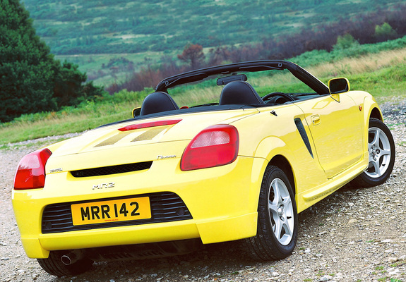Photos of Toyota MR2 Roadster UK-spec 1999–2002