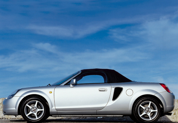 Photos of Toyota MR2 Roadster 1999–2002