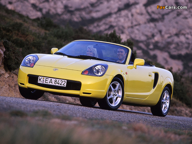 Pictures of Toyota MR2 Roadster 1999–2002 (640 x 480)