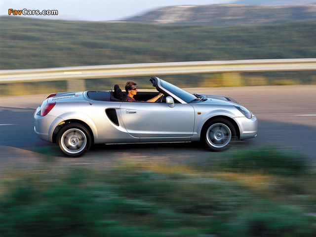 Pictures of Toyota MR2 Roadster 1999–2002 (640 x 480)