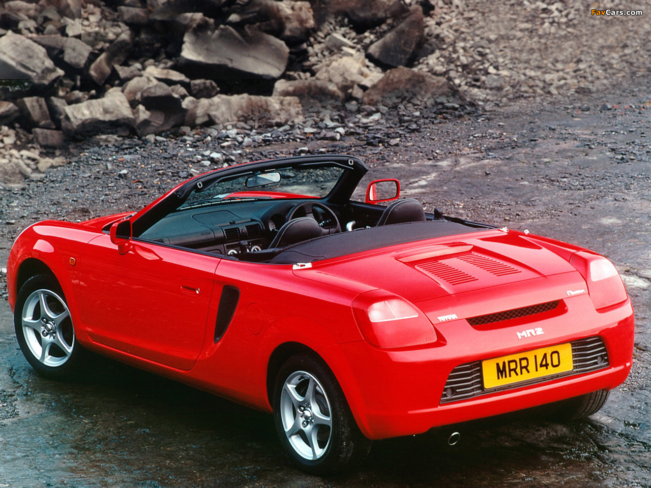 Pictures of Toyota MR2 Roadster UK-spec 1999–2002 (1280 x 960)