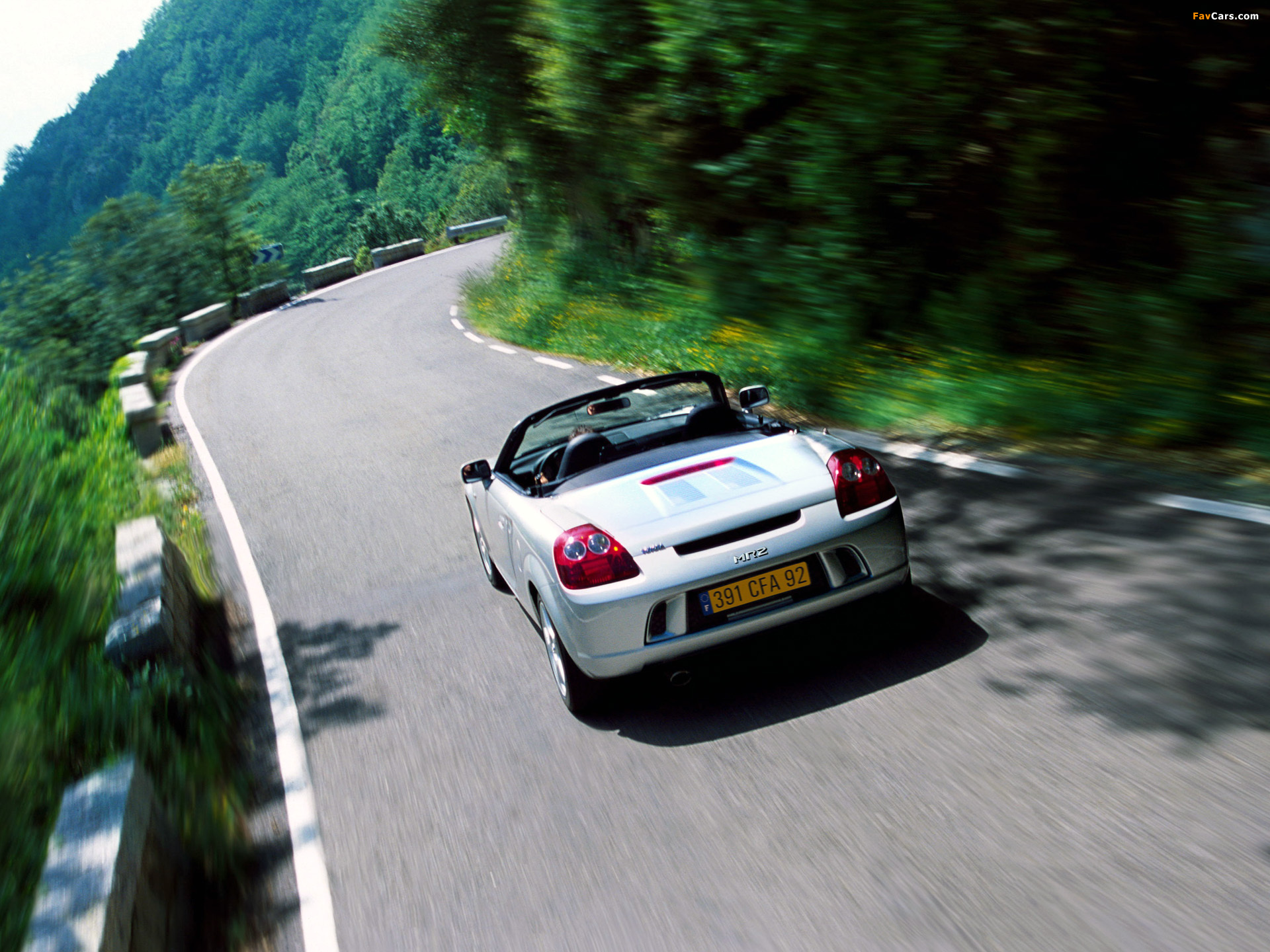 Pictures of Toyota MR2 Roadster 2002–07 (1920 x 1440)