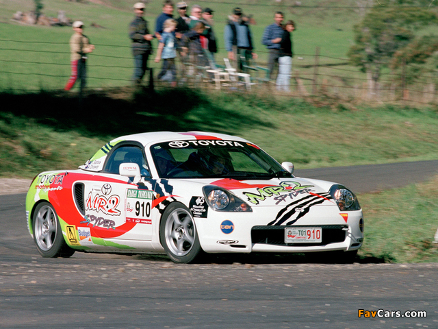Toyota MR2 Spyder Race Car 1999–2002 photos (640 x 480)