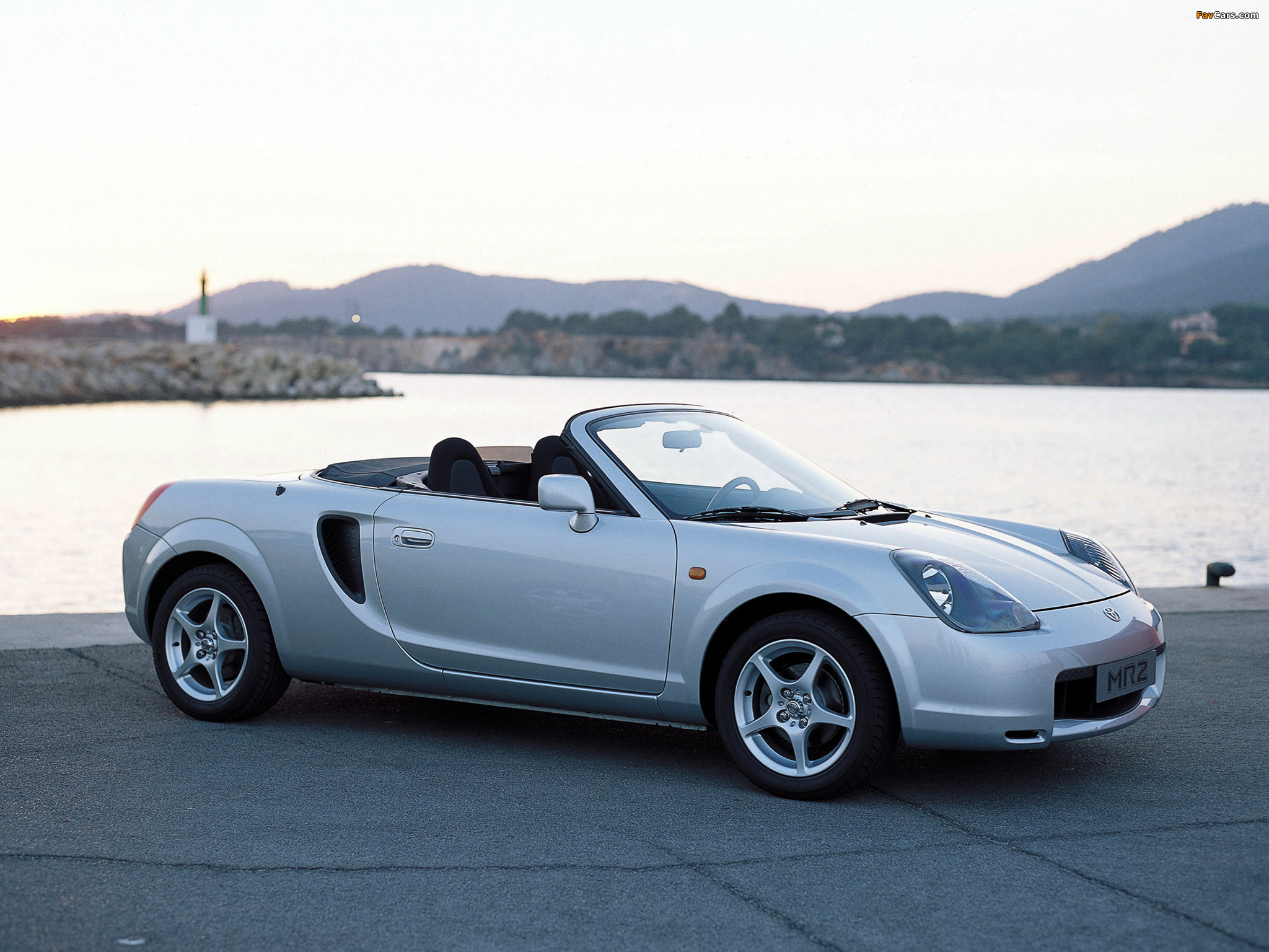 Toyota MR2 Roadster 1999–2002 pictures (2048 x 1536)