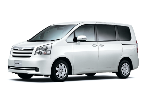 Pictures of Toyota Noah X Smart Edition 2009