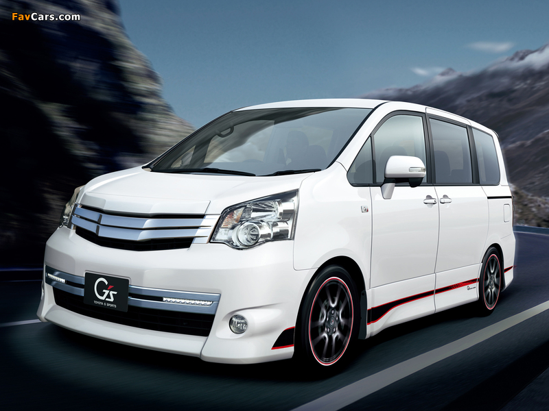 Toyota Noah Si Gs Version EDGE 2010 wallpapers (800 x 600)